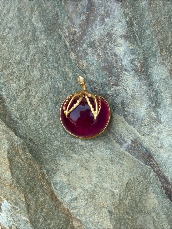 Sarah Coventry Jewelry - Vintage Sarah Coventry Red Lucite Apple Brooch Pin